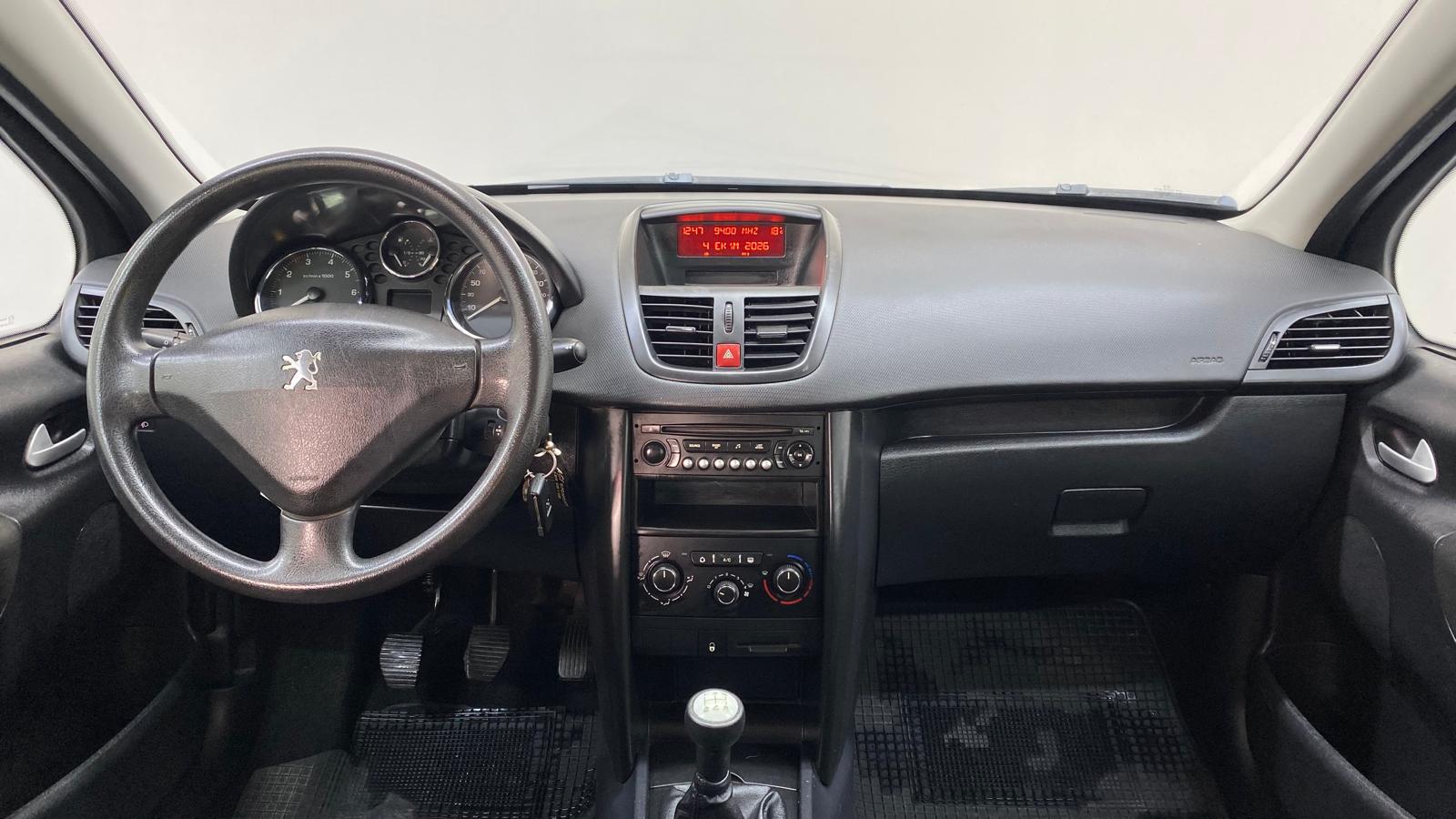 PEUGEOT 207 8